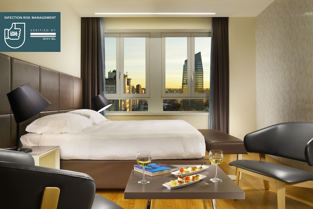 Unahotels Century Milan 23/50