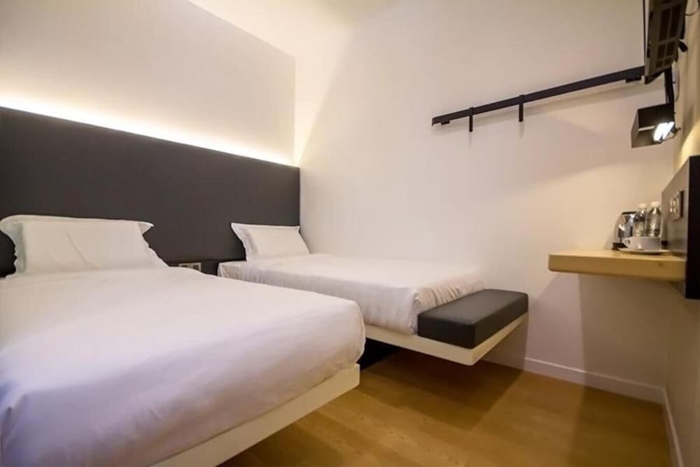 Mode Inn Icon City 9/28
