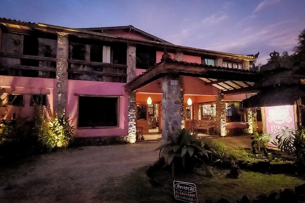 Bali Suites Itamambuca 2/48