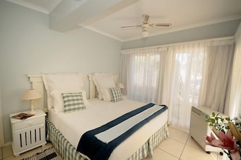 Flamingo Lodge 16/69