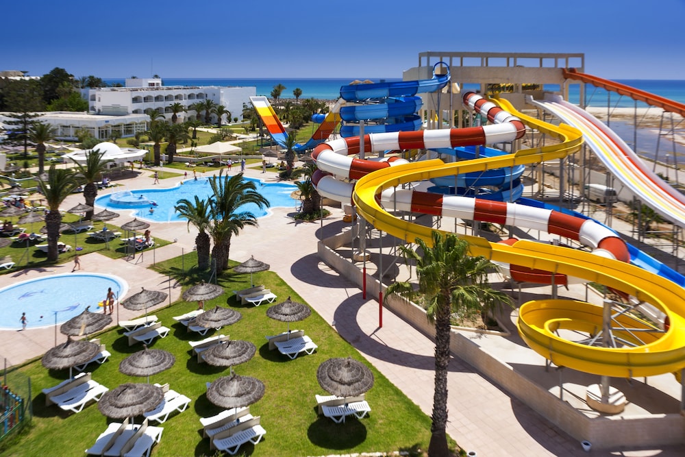 Caribbean World Venus Beach 47/64