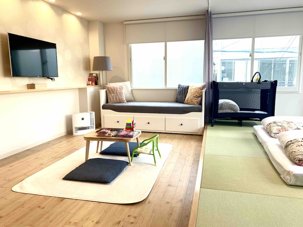 Ten Apartment Hotel 35/50