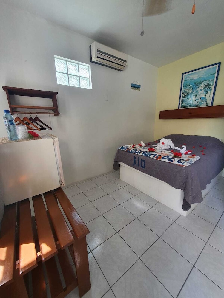 Hotel Del Rio 32/73