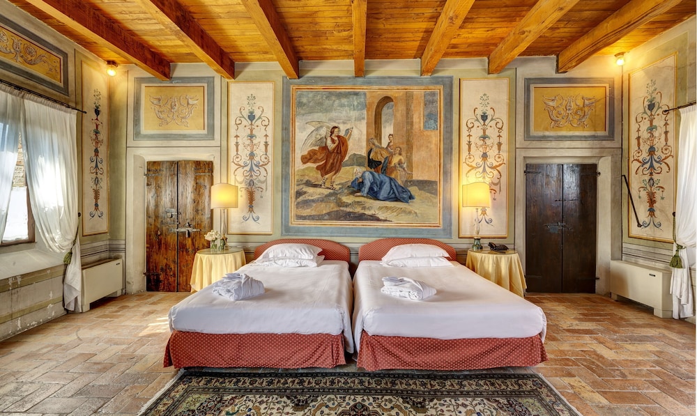 Castello Di Montegridolfo Spa Resort 50/89