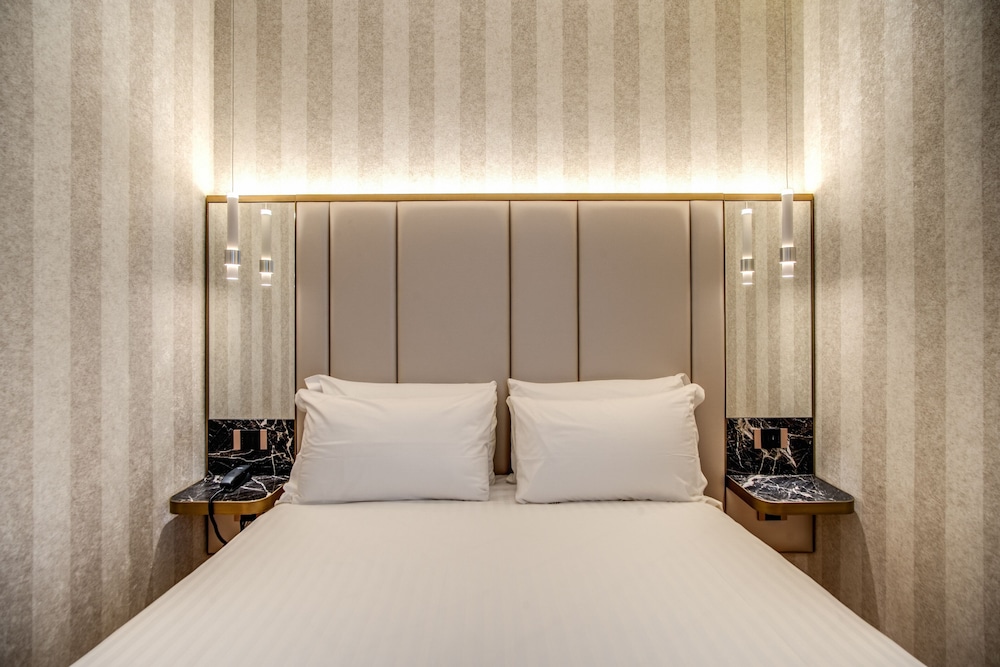 غرفة ديلوكس بسرير مزدوج، CC Palace Hotel 7/9