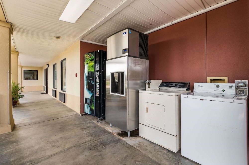 SureStay Hotel by Best Western Meridian 6/19