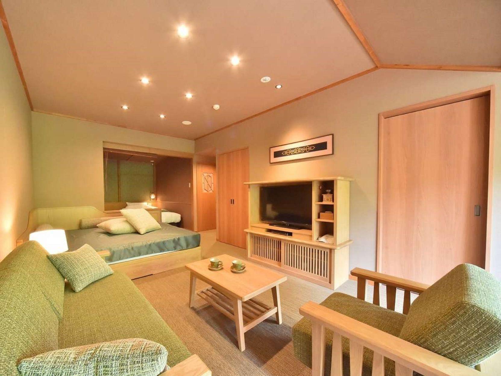 DELUXE, TRIPLE, RIVER VIEW, PRIVATE HOT SPRING BATH
