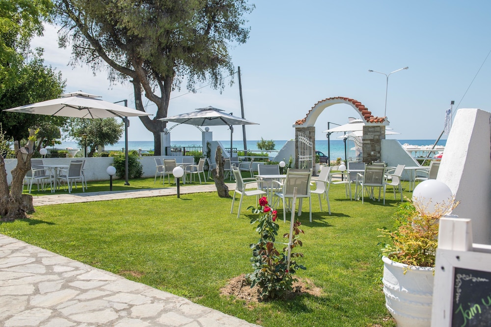 GEORGALAS SUN BEACH HOTEL 37/48