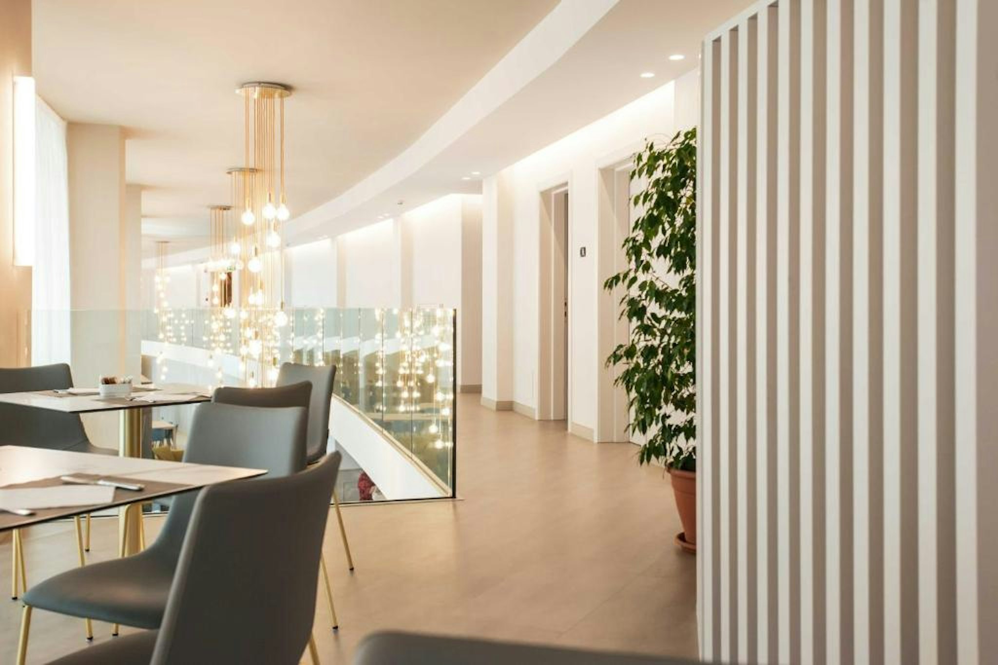 Phi Hotel Cavalieri 35/51