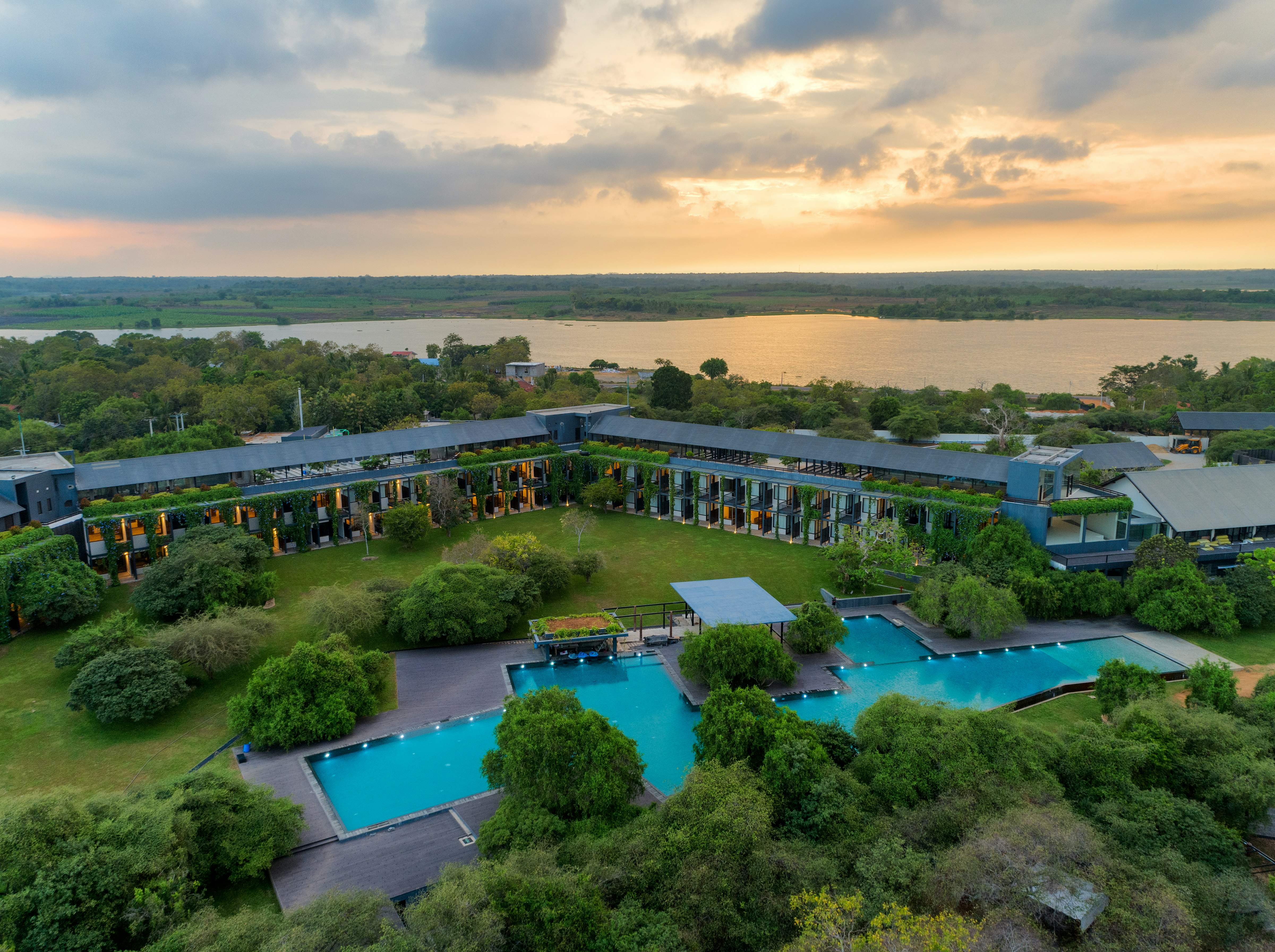 Doubletree By Hilton Weerawila Rajawarna Resort 47/50