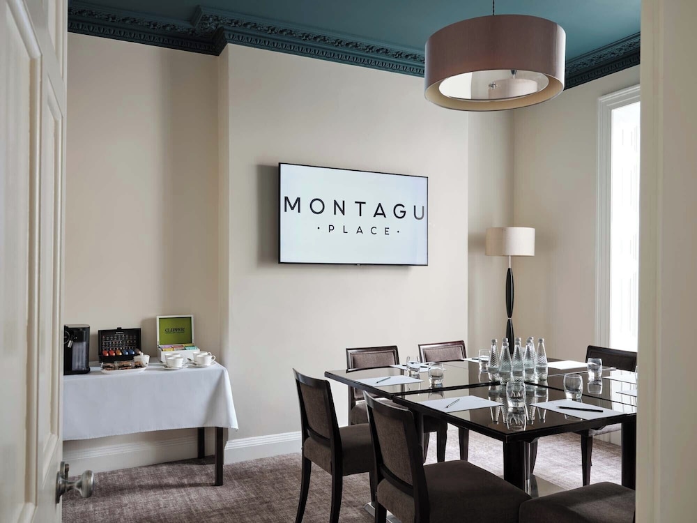 Montagu Place Hotel 41/50
