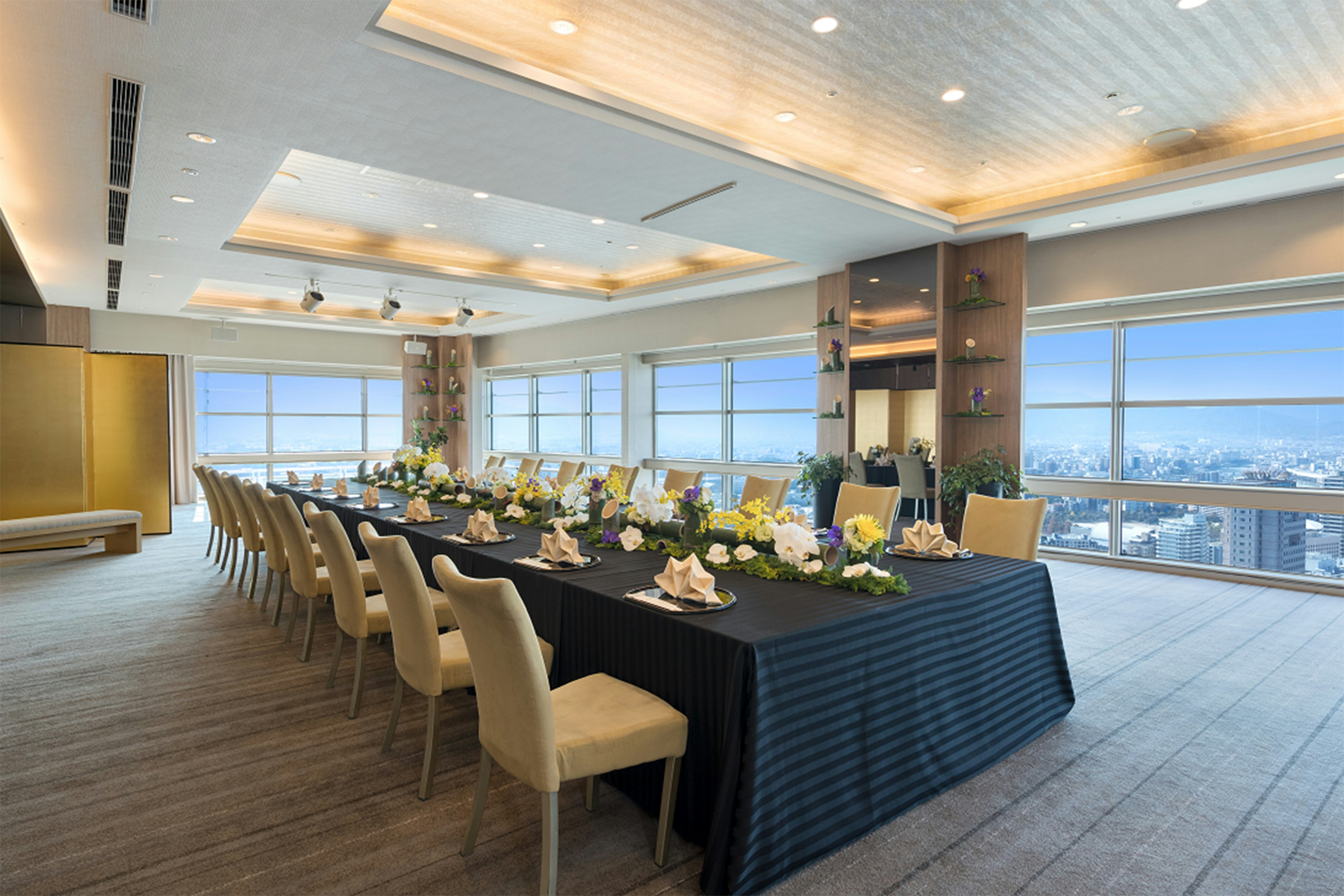 Hilton Fukuoka Sea Hawk 52/84