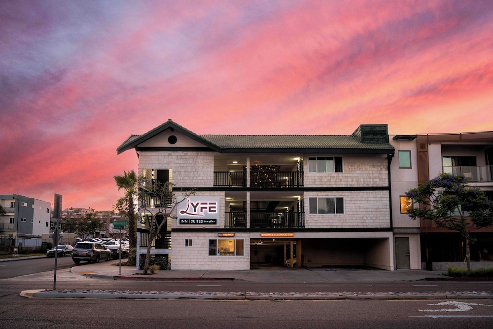 Sunrise Inn San Diego 2/44