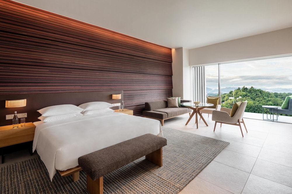 Hyatt Centric Kota Kinabalu 13/50
