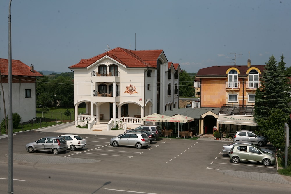 Vila Viktorija 37/40