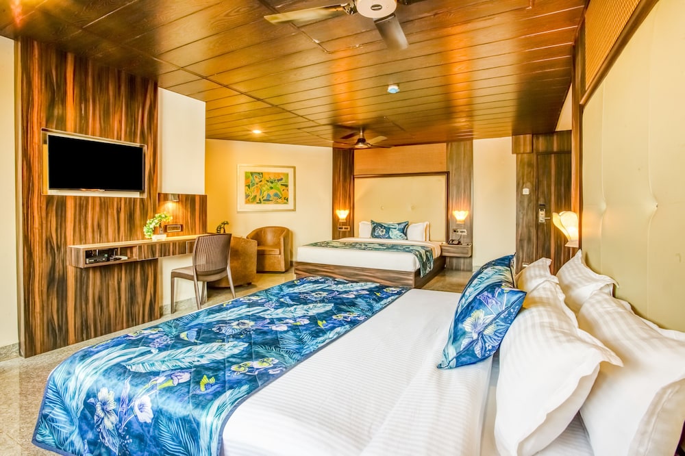 Summit Calangute Resort and Spa 11/22