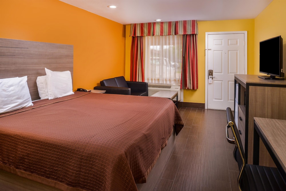 Americas Best Value Inn West Columbia 9/26