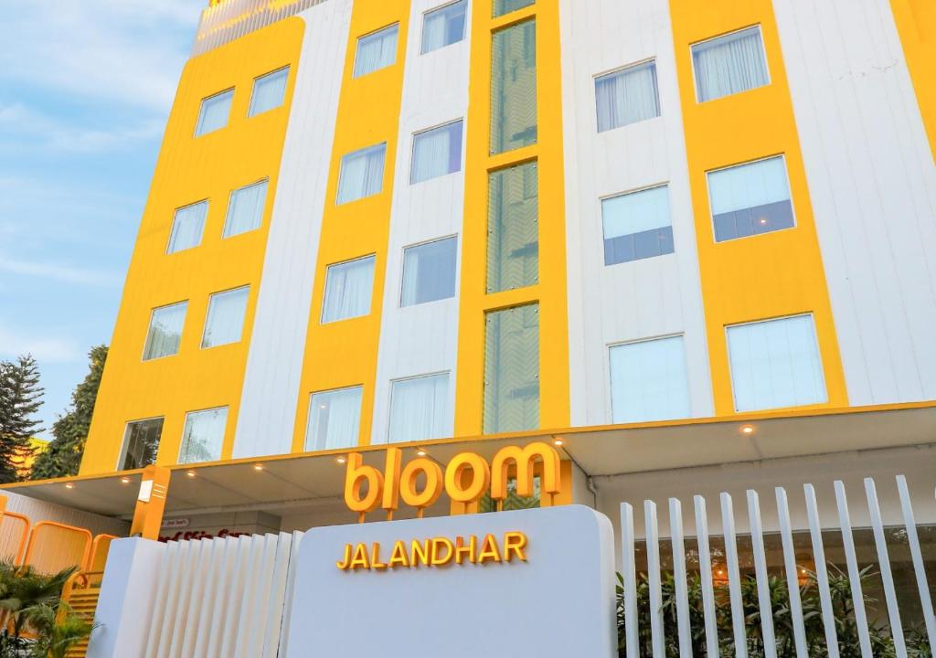 Bloom Hotel - Jalandhar 1/18