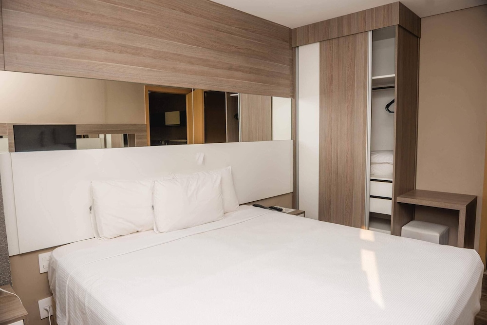 1 BEDROOM, DELUXE, DOUBLE BED