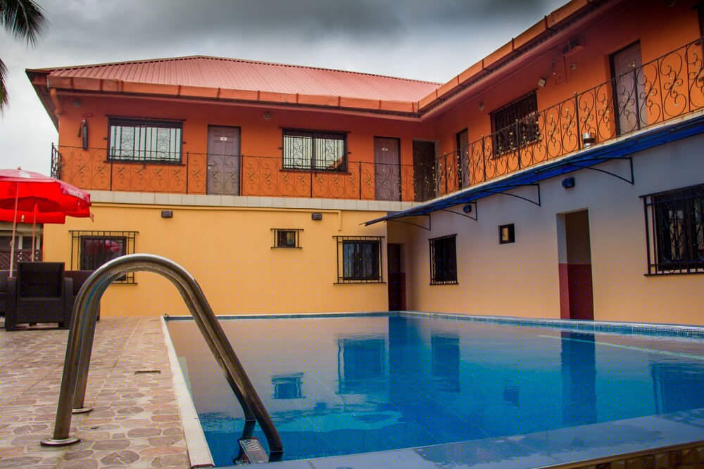Lamia Inn 23/30