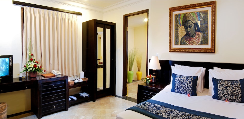 Hotel Vila Ombak 24/72