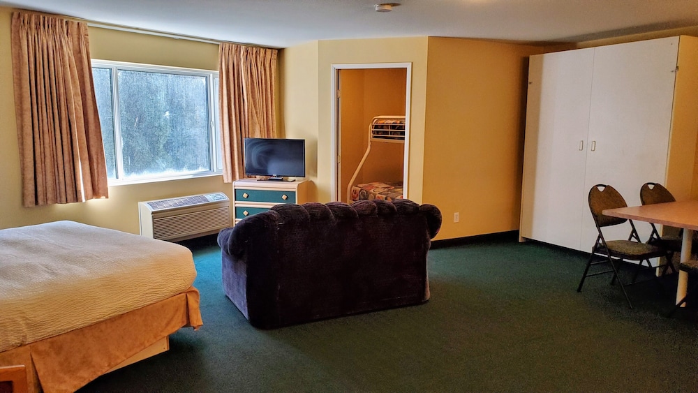 Days Inn by Wyndham Penticton Conference Centre 24/40
