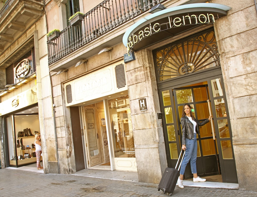 Hotel Chic&basic Lemon Barcelona 1/33