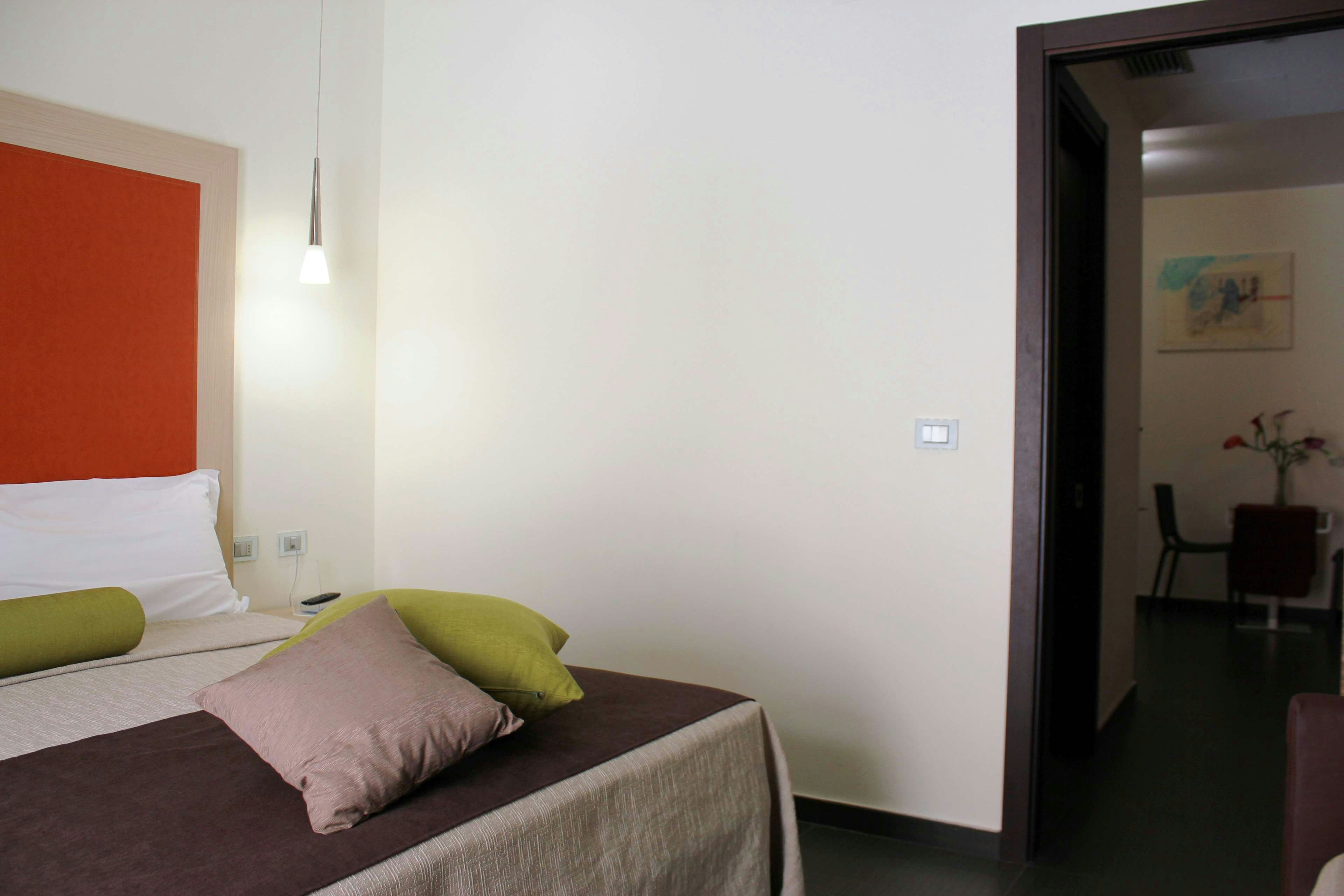 Hotel 33 Baroni 19/50
