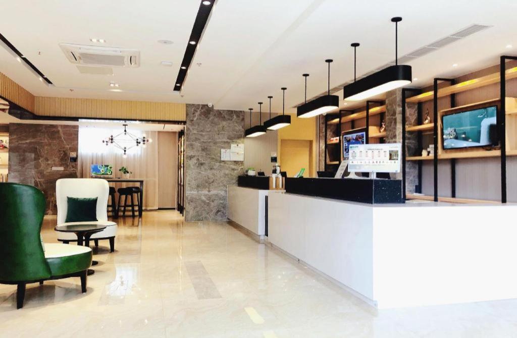 City Comfort Inn Deyang Shifang Yonghu Park 10/50