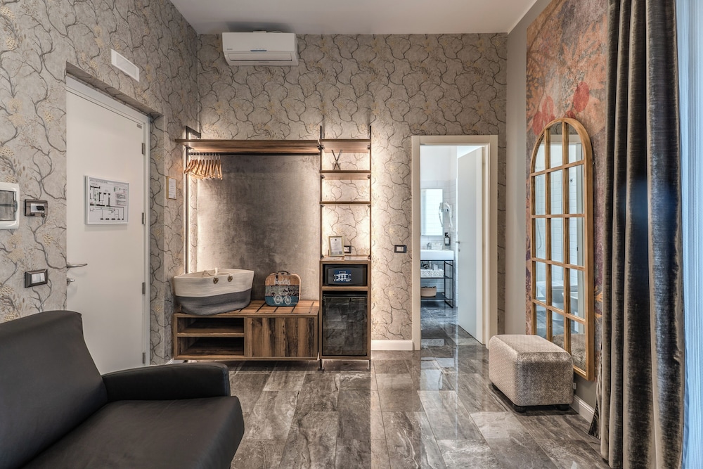 Apollo Boutique Hotel 52/72