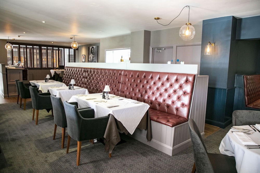 The Stones Hotel 48/69