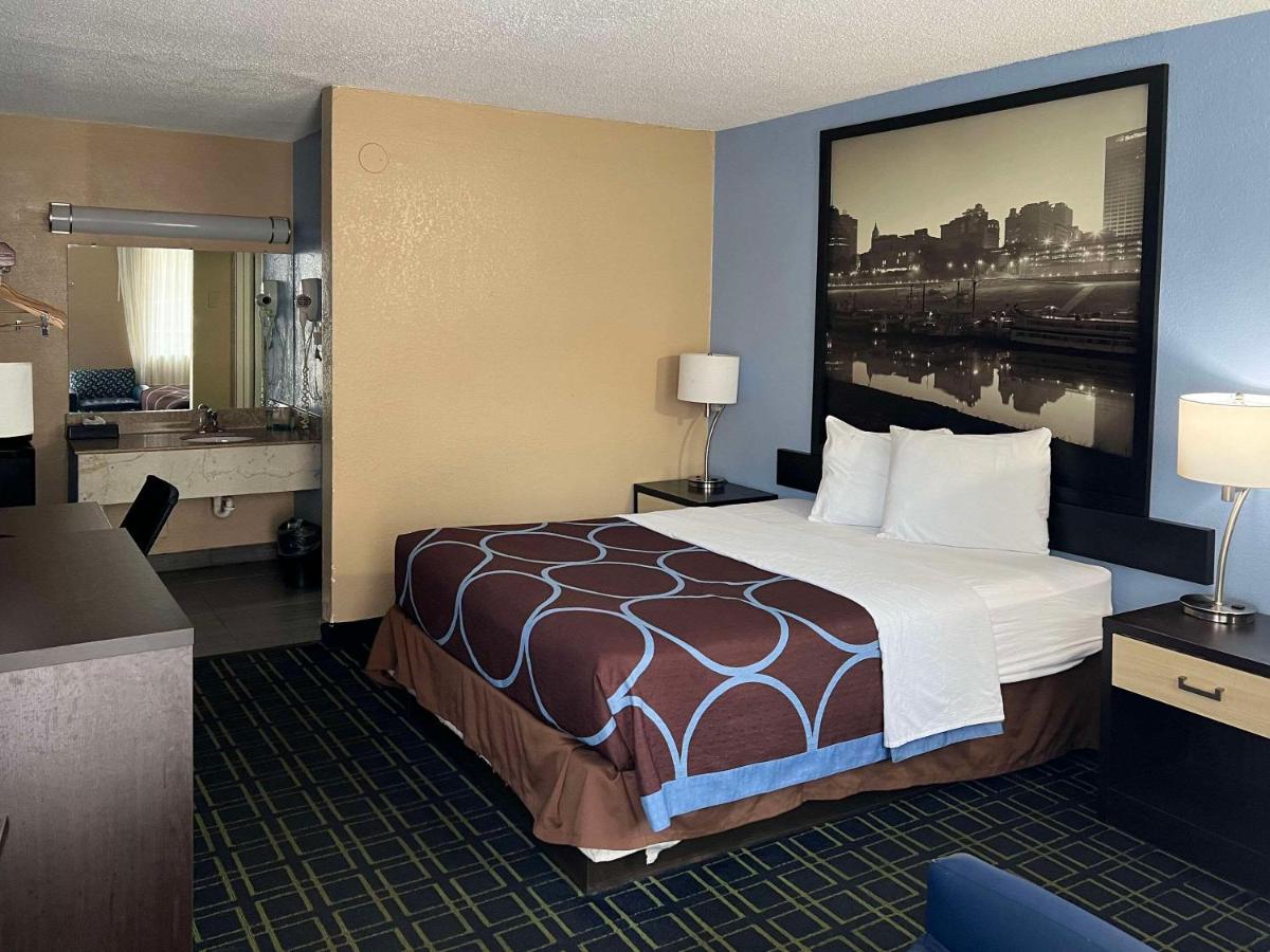 Room, Queen Bed