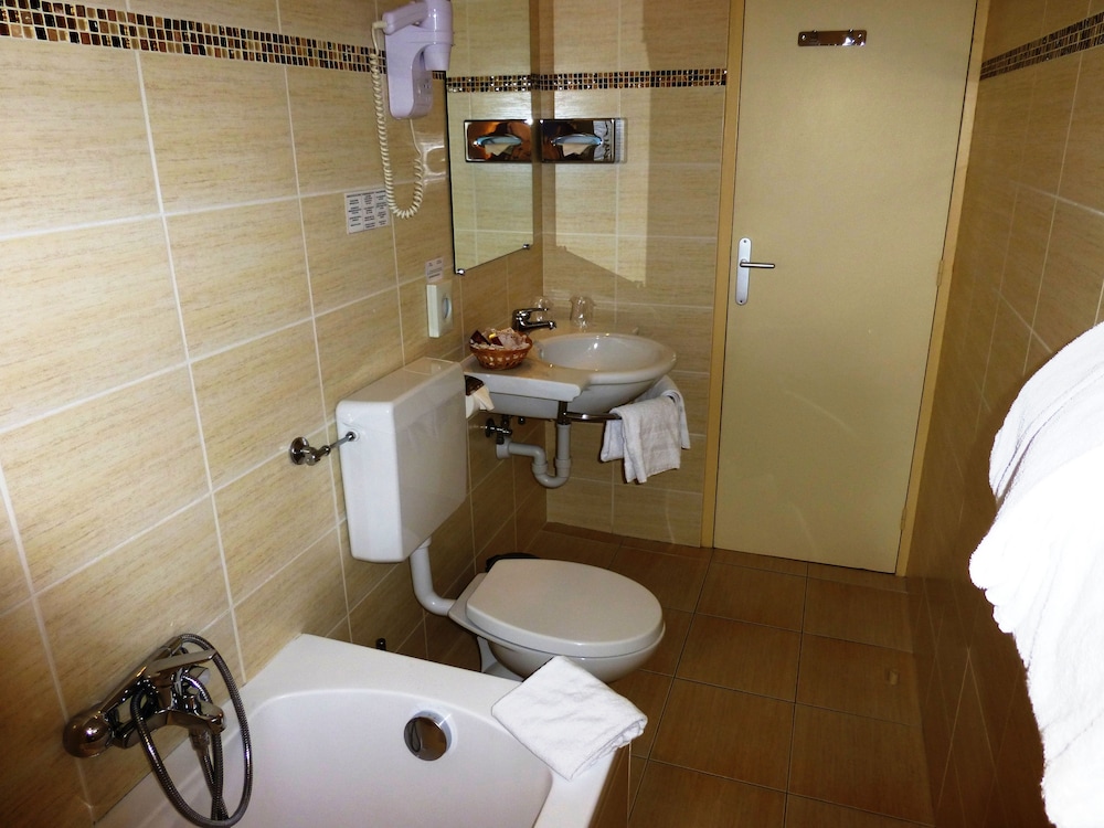 Hotel Capitole 7/53
