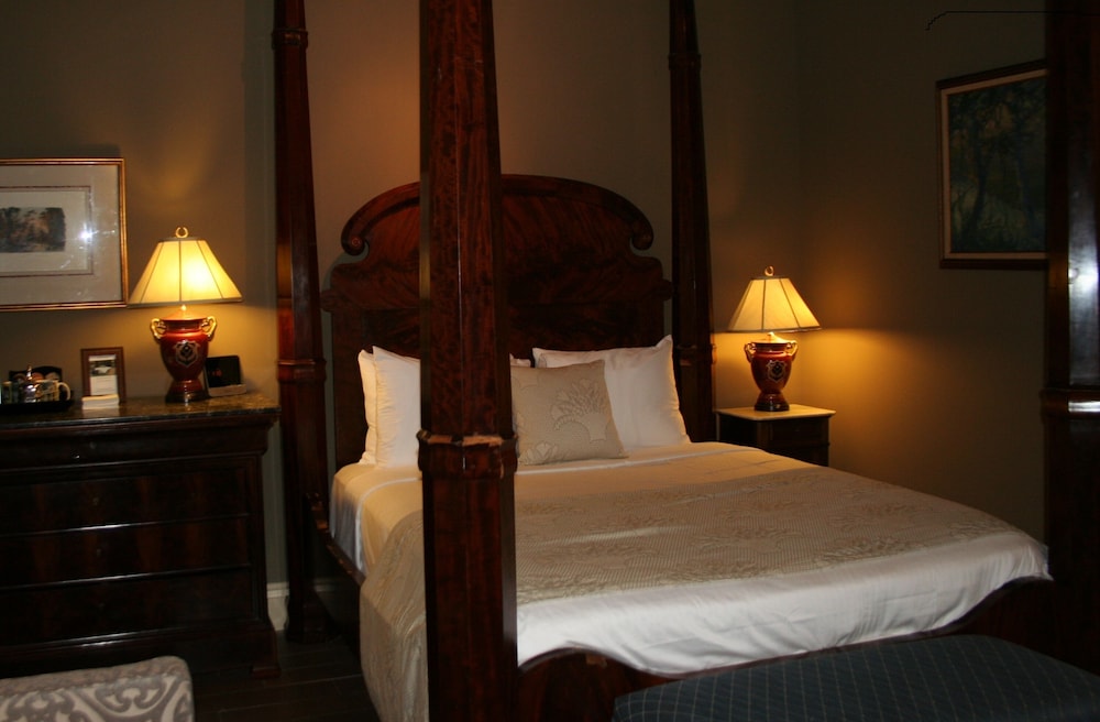 The Inn At Houmas House 11/32