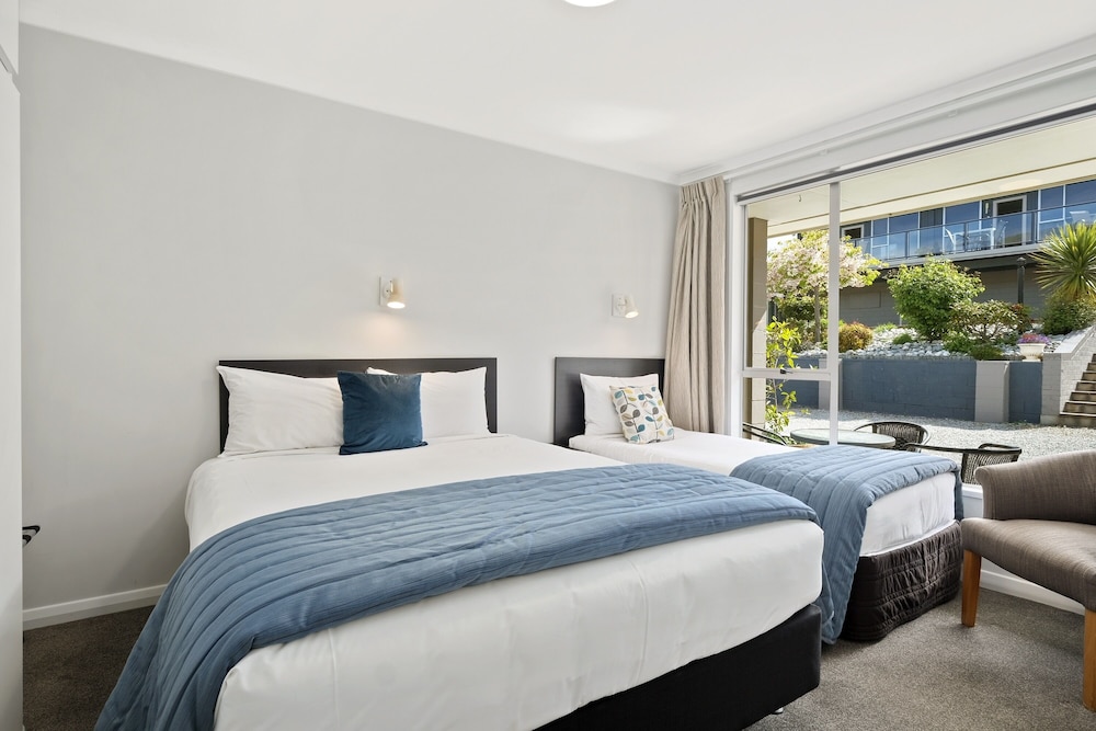Central Gateway Motel 25/46