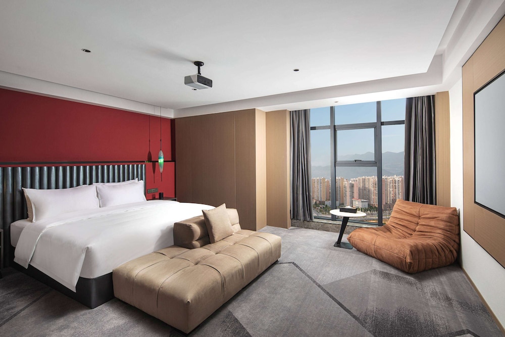 Ramada Encore by Wyndham Enshi 17/27