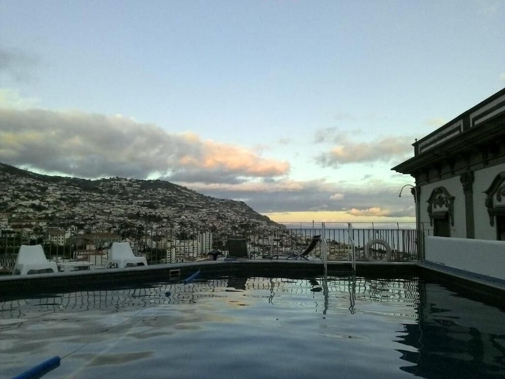 Monte Carlo 46/50