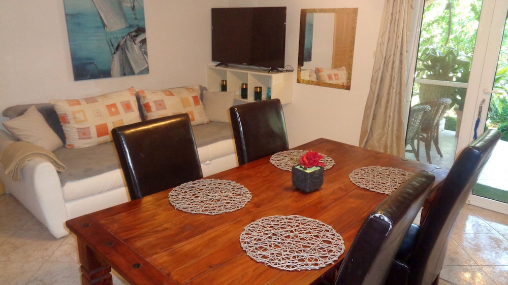 APARTMENTS MORETA 30/50