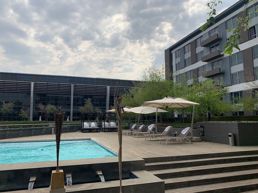 THE CAPITAL MENLYN MAINE 34/60