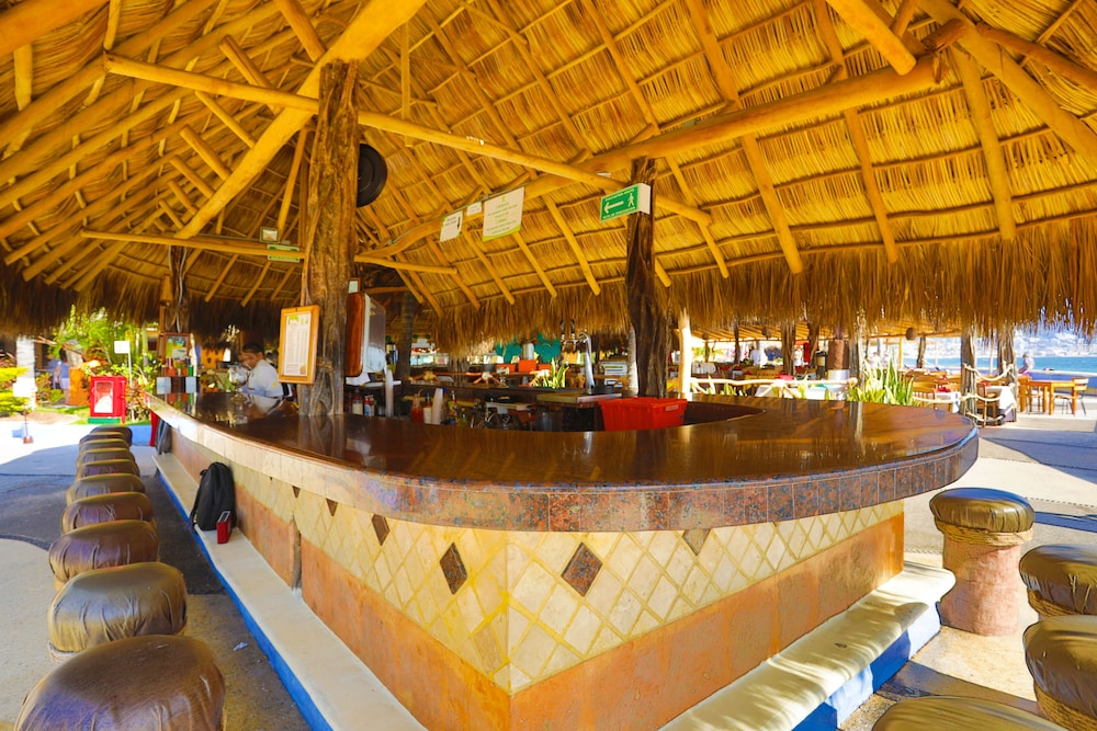 Las Palmas By The Sea All Inclusive 8/50