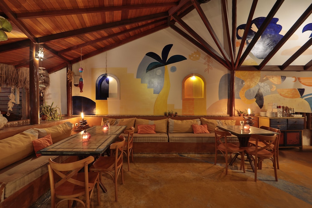 Manary Praia Hotel 61/66