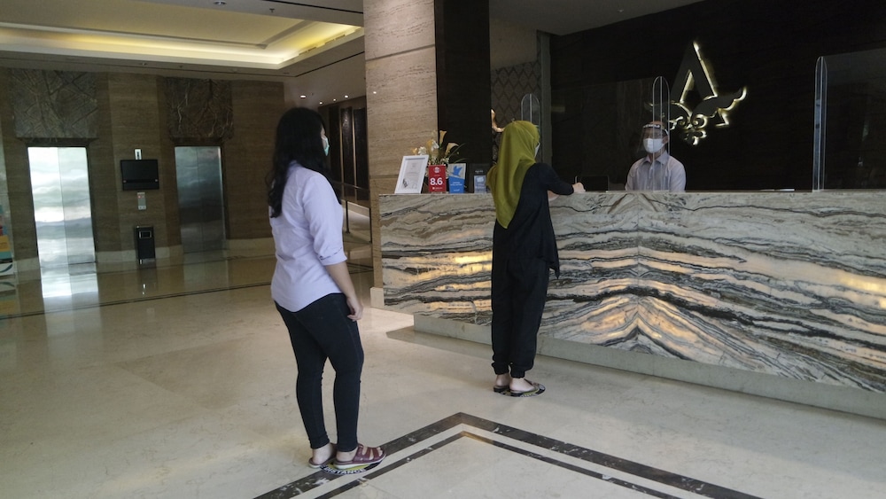 AYAKA SUITES 49/70