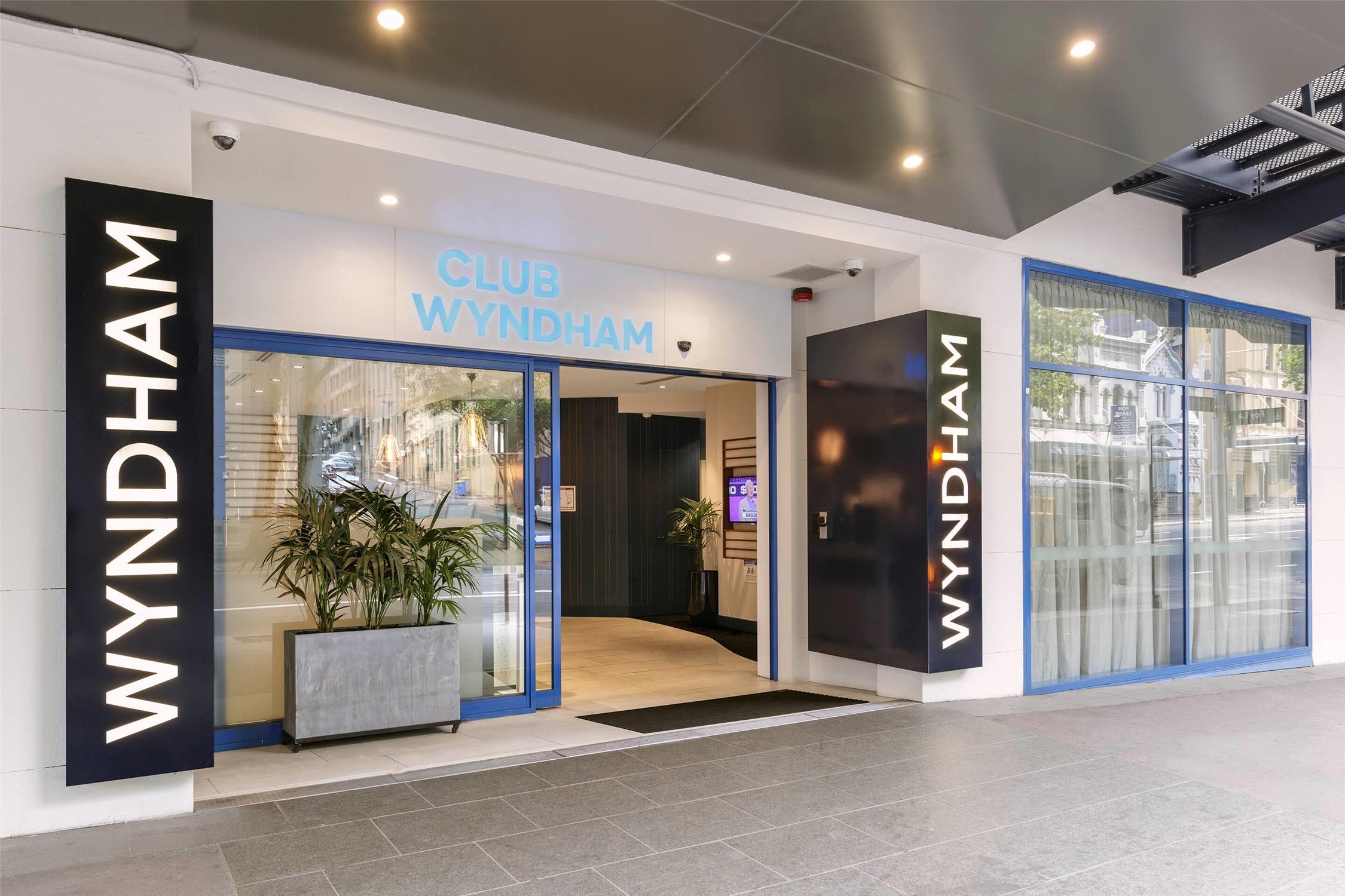 Club Wyndham Sydney, Trademark Collection by Wyndham 12/35