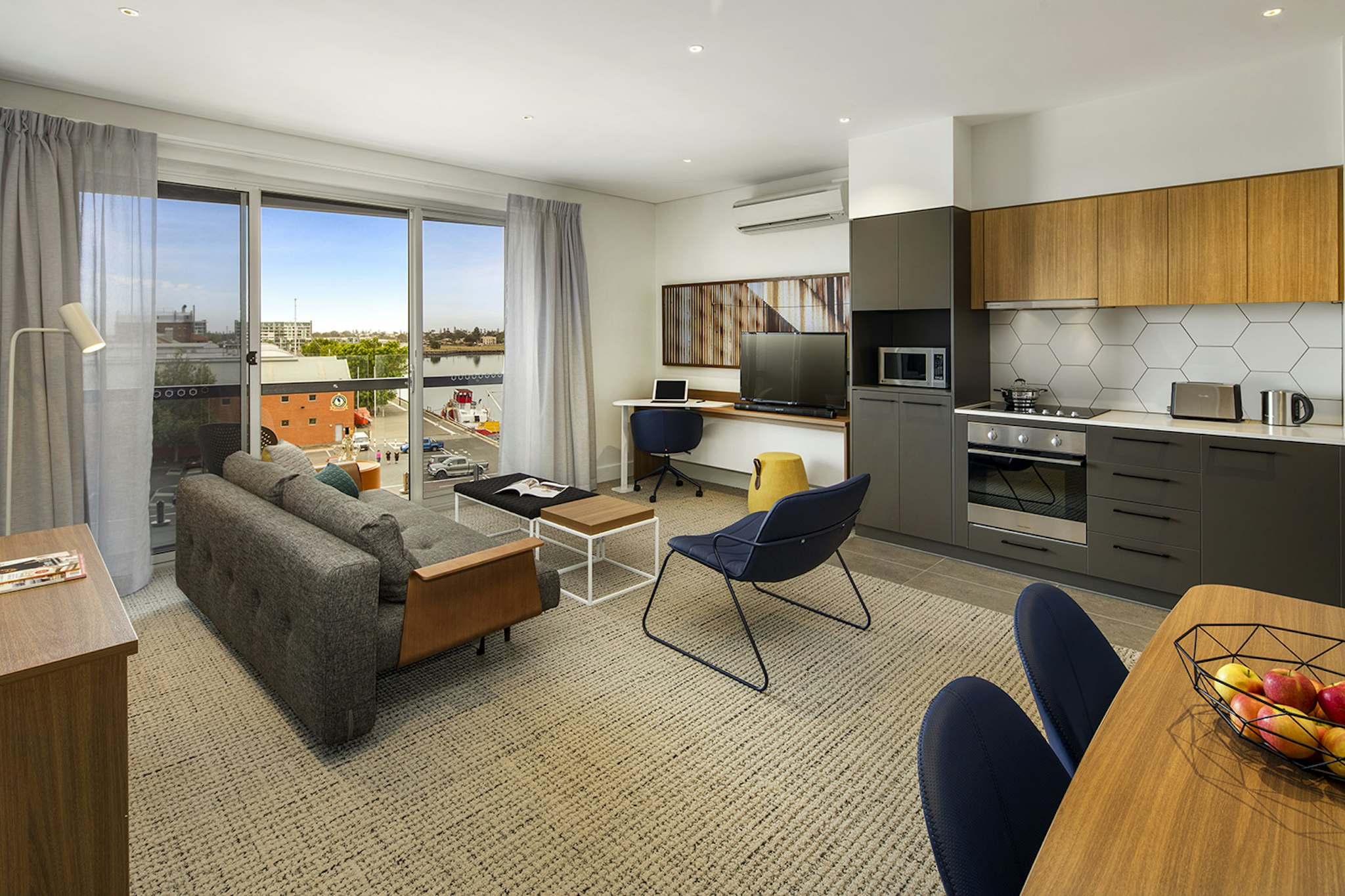 QUEST PORT ADELAIDE 30/62