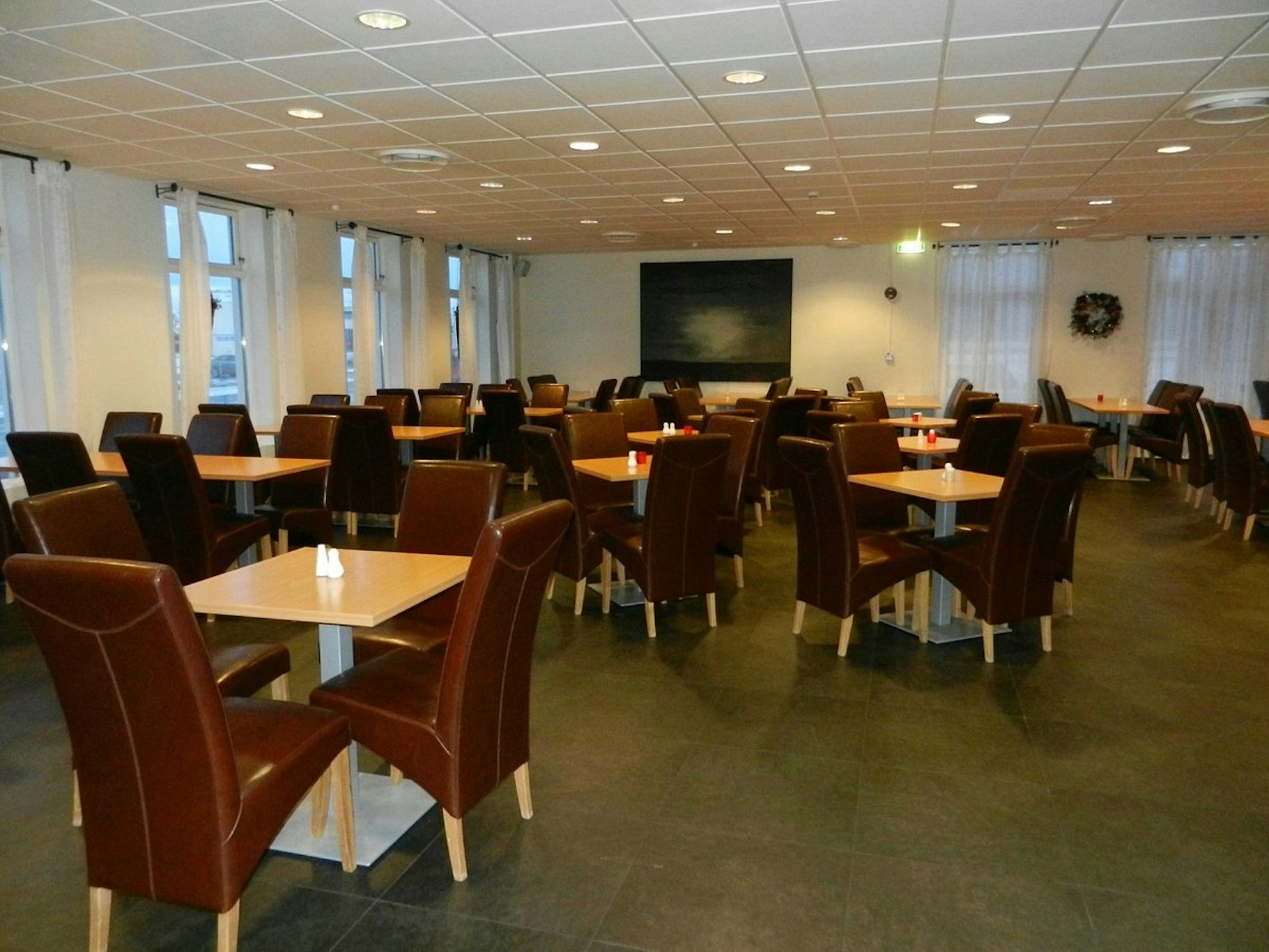 Cabin Hotel 57/71