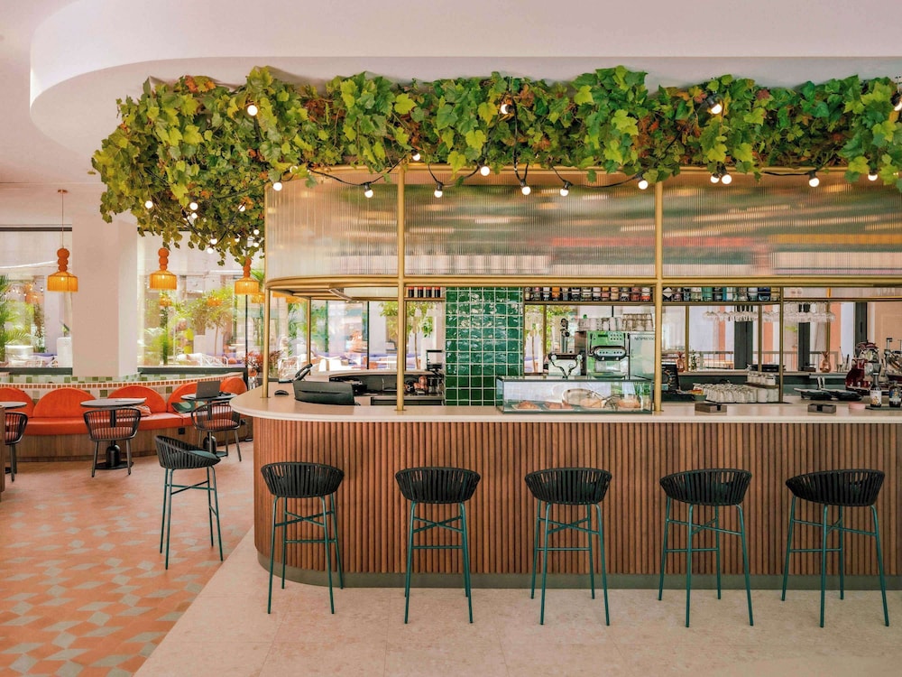 Ibis Styles Sevilla City Santa Justa 35/46
