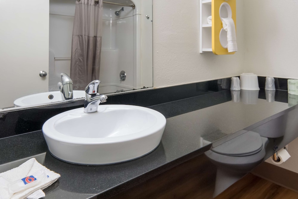 Motel6 Duncanville, TX - Dallas 20/46