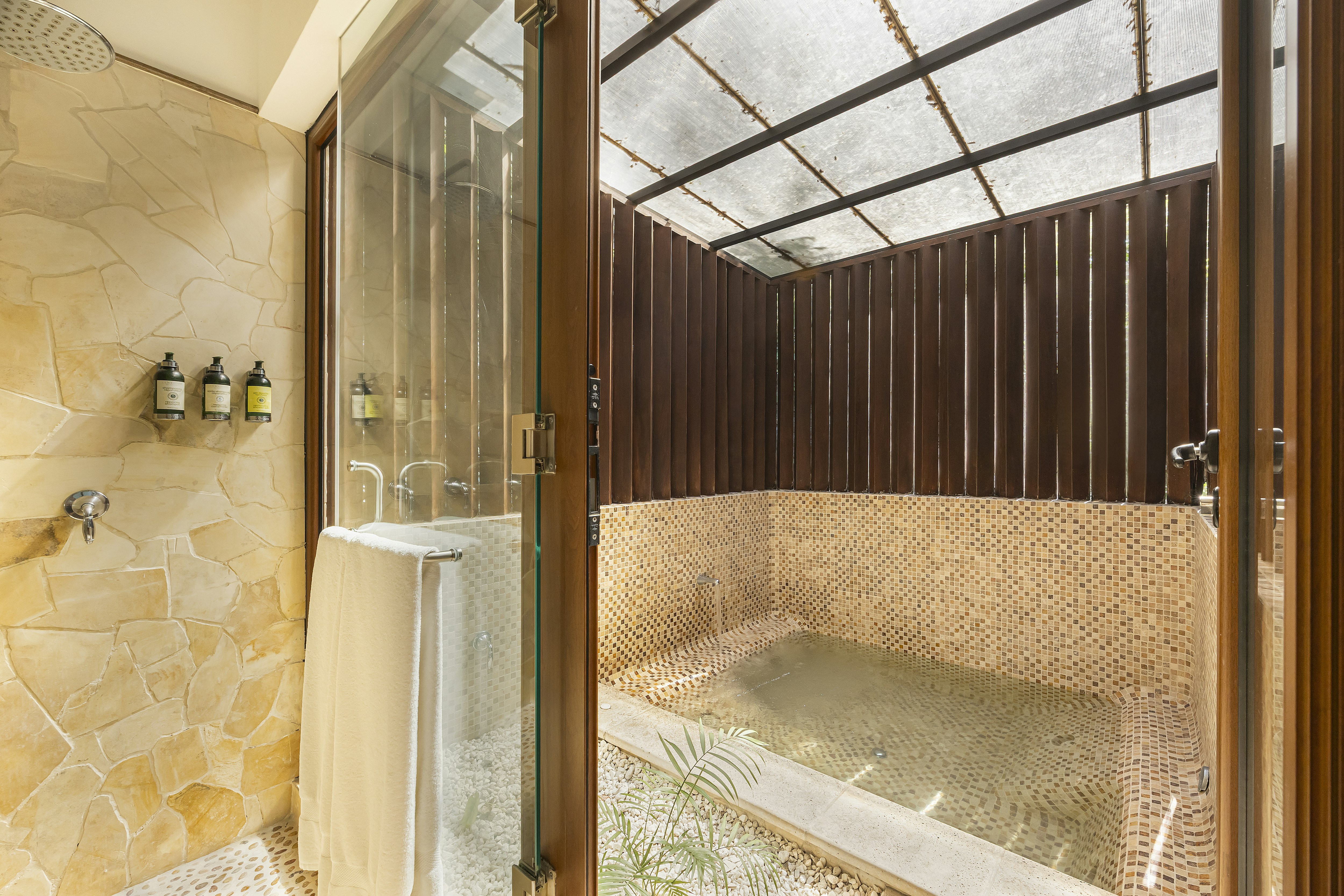 Bolontiku Boutique Hotel 41/83