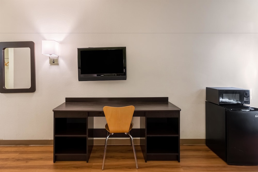 Motel6 North Richland Hills, TX - NE Fort Worth 34/42