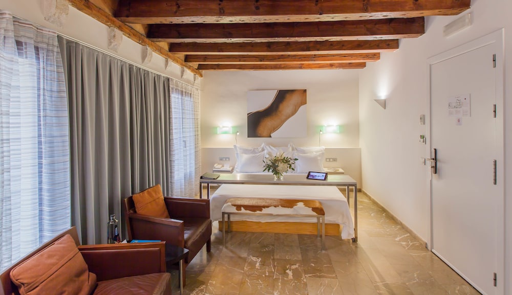 Petit Palace Hotel Tres 32/70